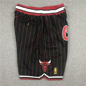 Chicago Bulls Schwarz Rot Strip CHICAGO Shorts